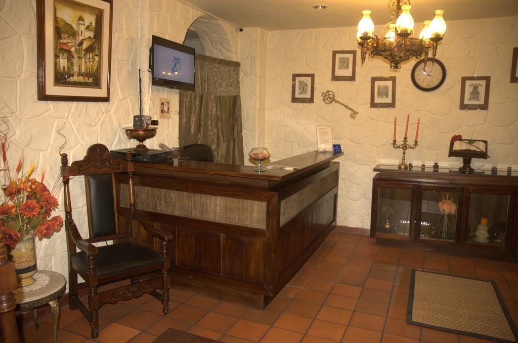 Hotel Quito Antiguo Экстерьер фото