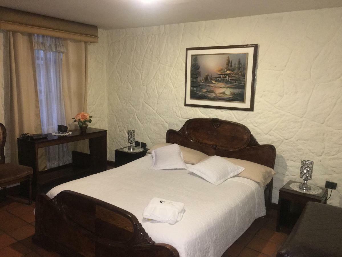 Hotel Quito Antiguo Экстерьер фото